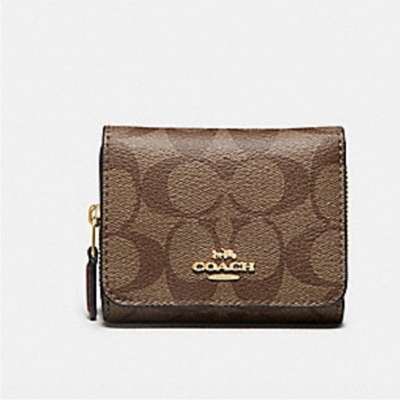 Coach Tri-Fold Wallet/Leather gold accents - Picture 1 of 8